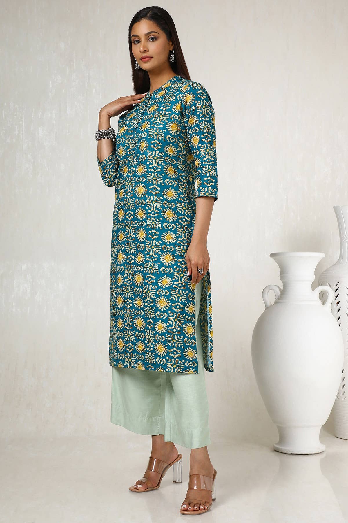 Teal Cotton Blend Abstract Print Kurta - Image 2